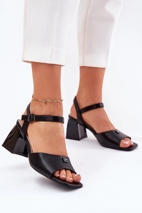 Sandały Damskie Na Słupku Vinceza 62235 Czarne