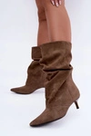 Wsuwane Botki Typu Slouchy Na Obcasie Z Naturalnego Zamszu Khaki Cindrelle
