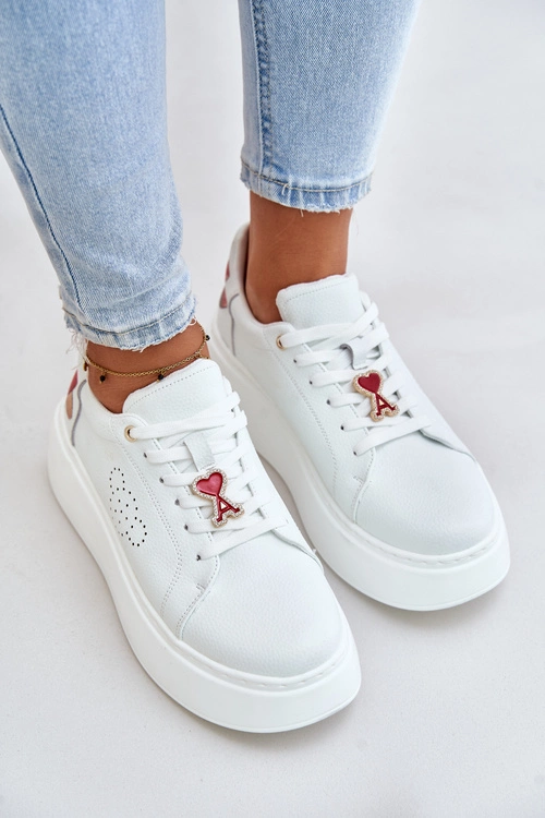 Skórzane Sneakersy Damskie Na Platformie Z Przypinką I Ozdobnym Kwiatem 89100 Białe