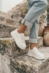 Skórzane Sneakersy Damskie Na Platformie GOE SS2N4021 Białe